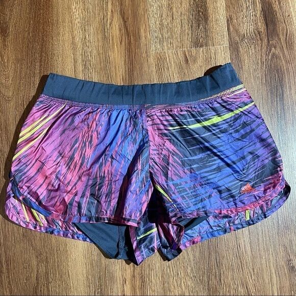 Women’s Adidas Short    - Picture 1 of 3